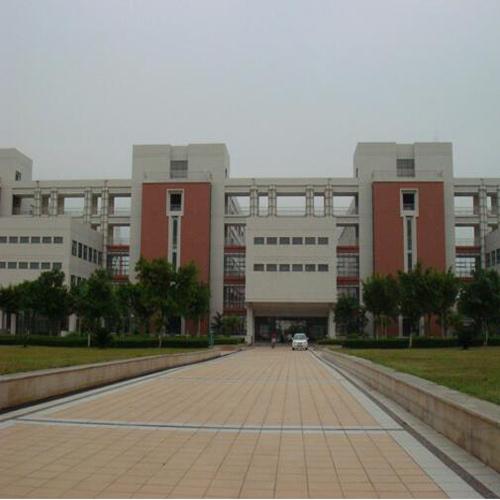 南寧技術(shù)學(xué)院（報告廳無線會議話筒系列）
